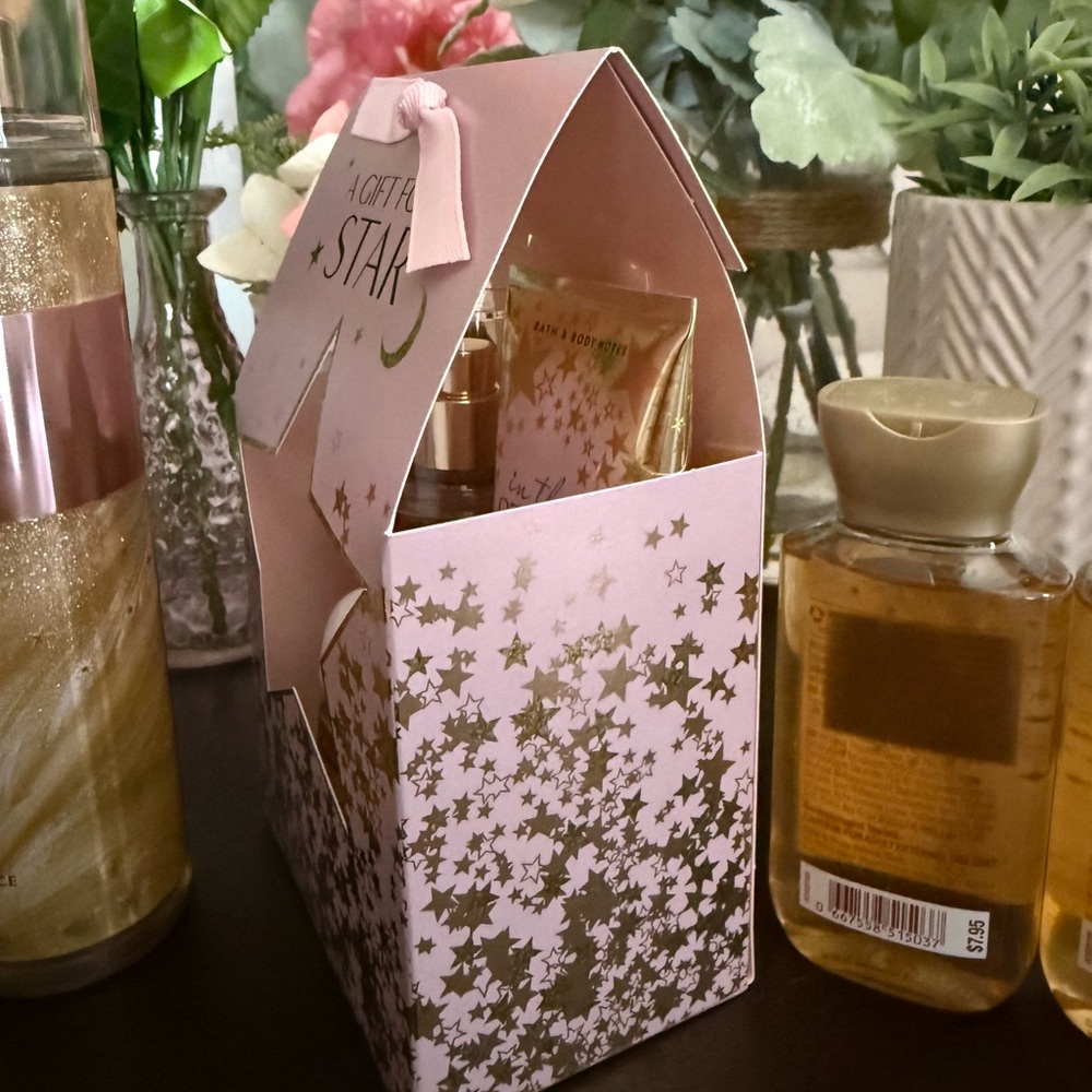 🆕💫 BATH & BODY WORKS “IN THE STARS” BODY CARE COLLECTION. BRAND NEW! - Picture 6 of 8